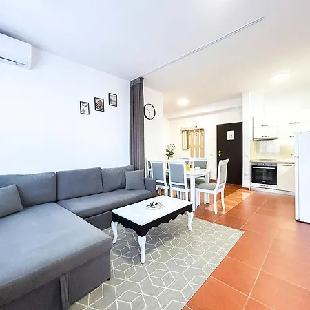 Sunset Mirage Retreat B76 * Golem (Tirana)